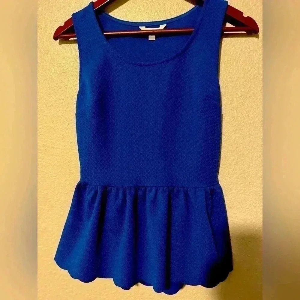 Royal blue charming Charlie’s top size small